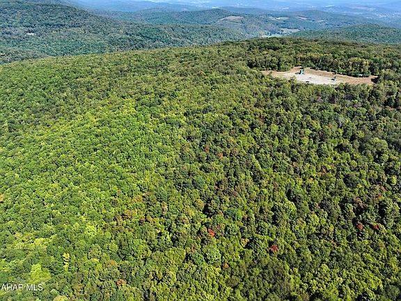 4th image of 1849 Poplar Run Rd