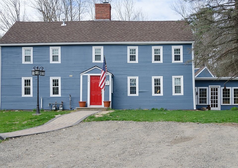 1st image of 134 King St
