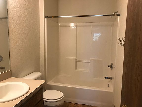 5th image of 1171 N 17th St APT I