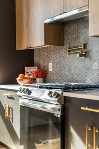 46 Gardner Ave FLOOR 3, Jersey City, NJ, 07304