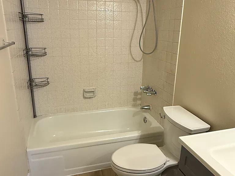 4241 Edmond St #A — Photo 11