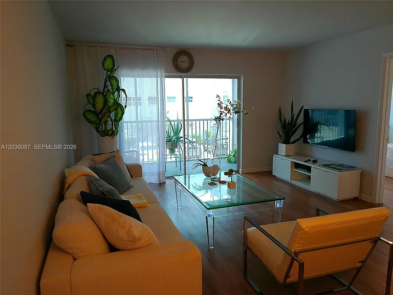 215 SE 3rd Ave #206A — Photo 60
