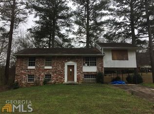 239 Roxbury Dr, Riverdale, GA 30274