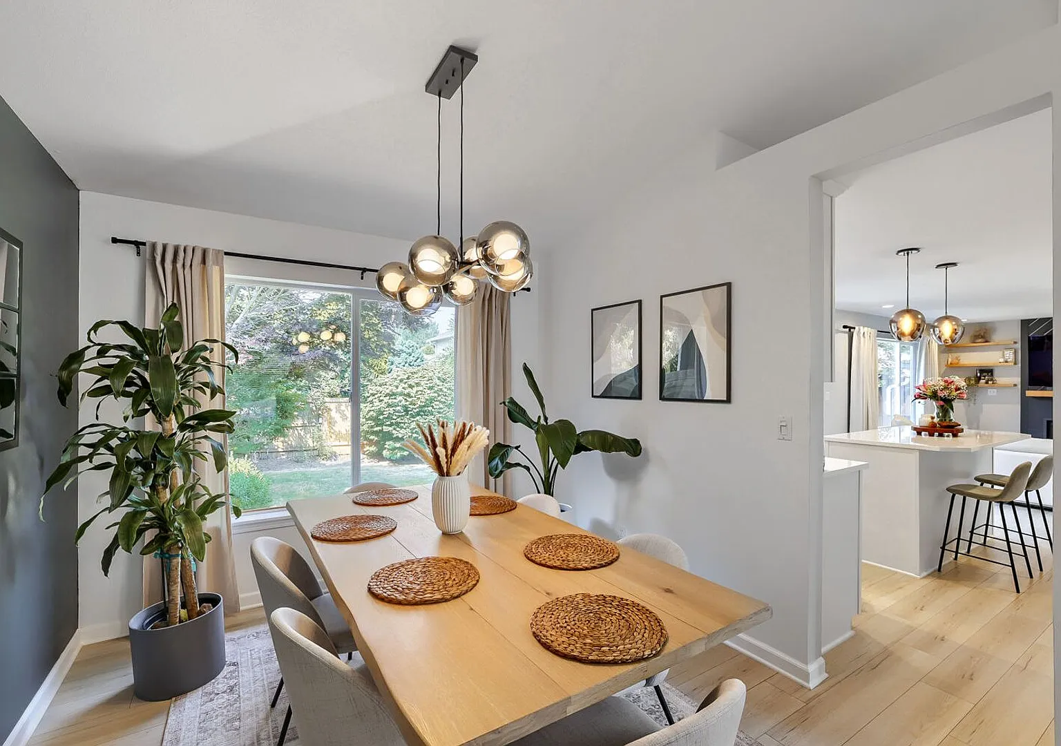 Stunning 3 Bed 2.5 Bath Lake Stevens Home w/ Attached Garage and Fenced Yard — Photo 4