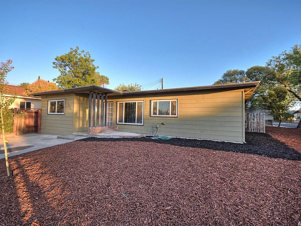 1st image of 3668 David Dr