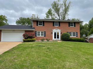 12027 Charwick Dr, Saint Louis, MO