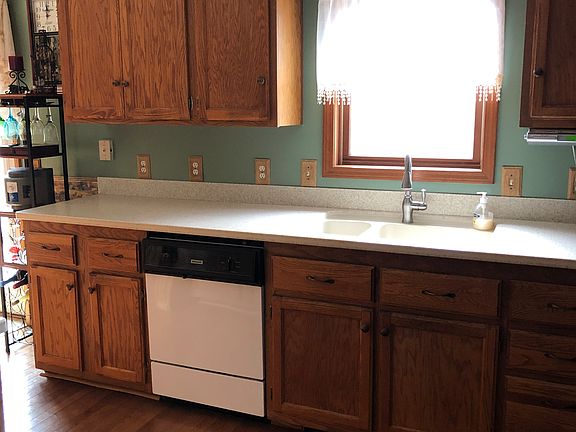 Kitchen main floor
