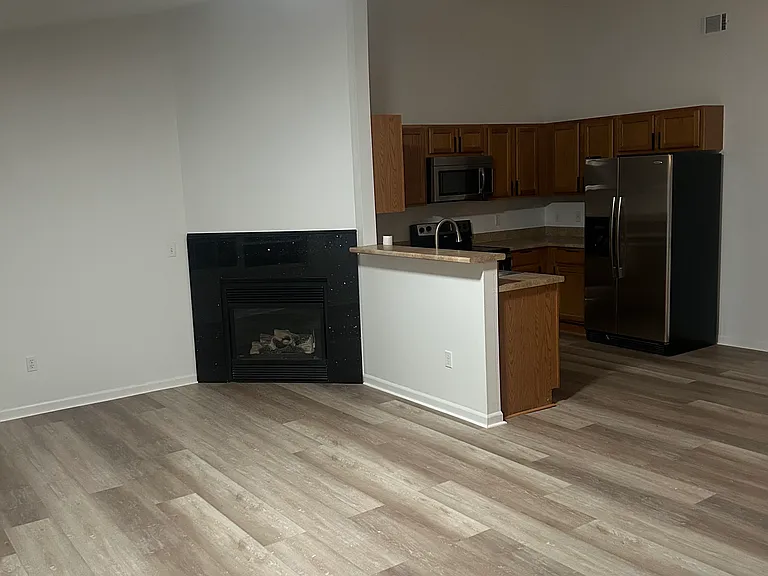 43117 Burlington Dr — Photo 6