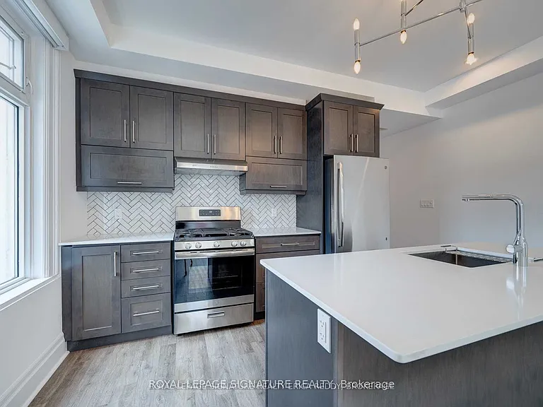 1 Lansdowne Ave #2B — Photo 15