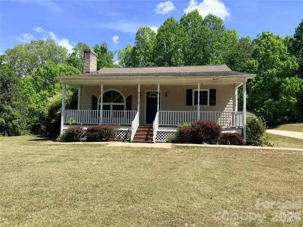 2498 Melvin Propst Dr, Morganton, NC 28655