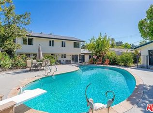24211 Burbank Blvd, Woodland Hills, CA 91367