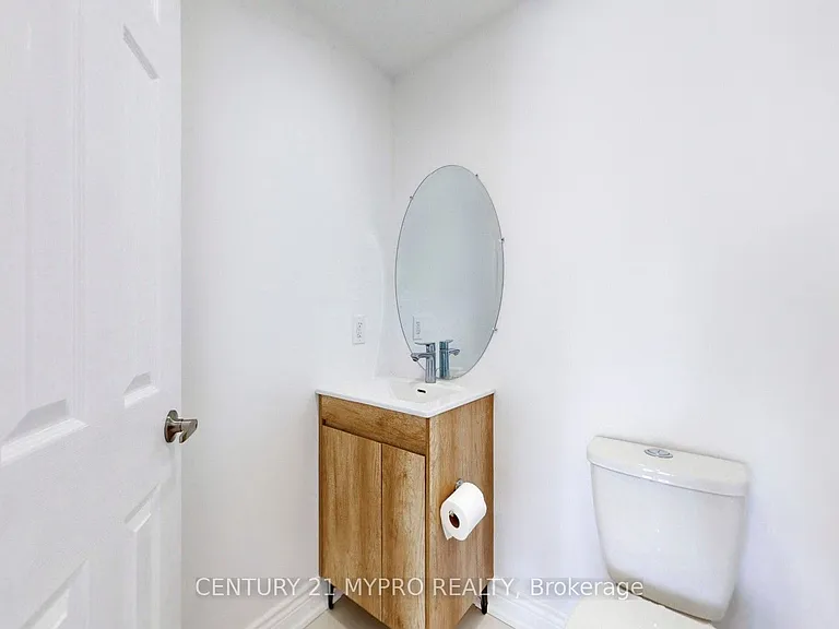 13 Manor Glen Cres #BASEMENT — Photo 11