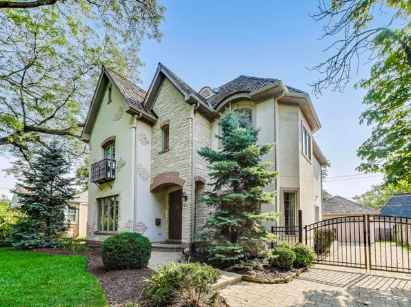 621 N County Line Rd, Hinsdale, IL 60521