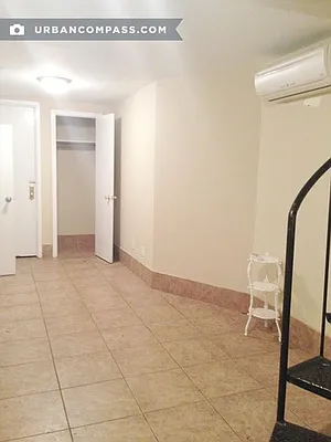 Rented by Compass | media 77