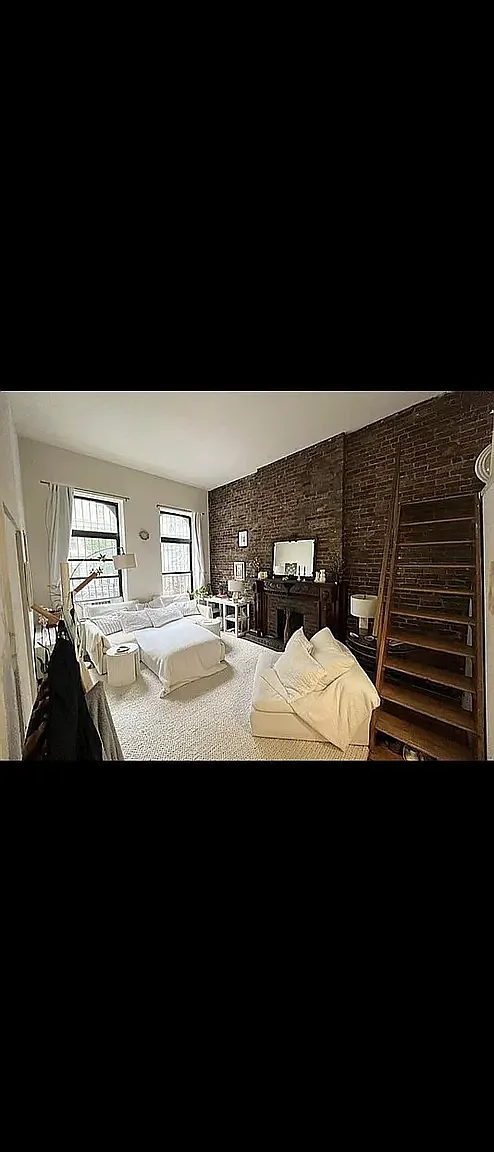 142 West 80th Street — Photo 1