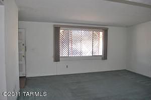 4th image of 720 N Avenida De Suenos