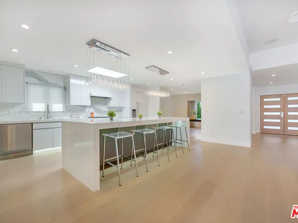 344 S Roxbury Dr, Beverly Hills, CA 90212