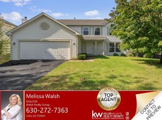 2797 Yellowstone Dr, Aurora, IL 60503