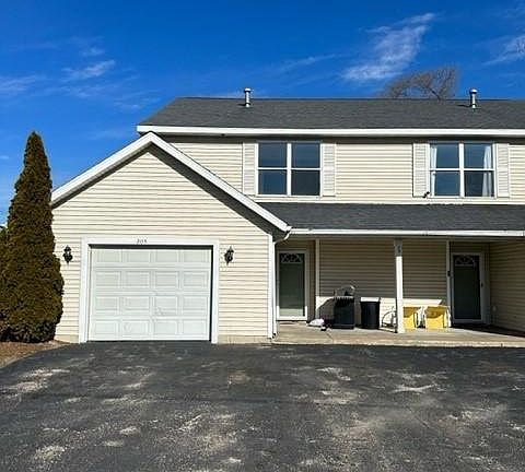 2nd image of 205 Elberdene St
