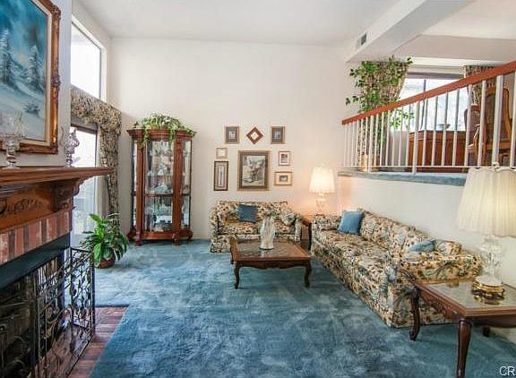 3rd image of 8579 Village Ln
