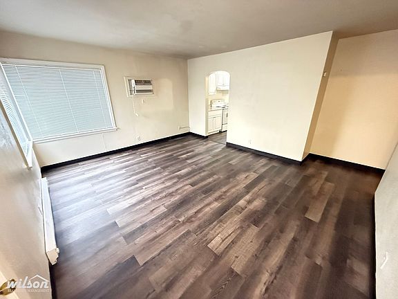2nd image of 808 S 2nd Ave