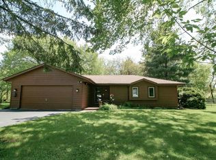 5457 Country Ct, Roscoe, IL 61073