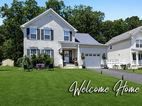 445 Poplar Ave, Galloway, NJ 08205