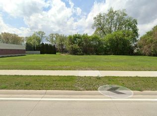 42389 Mound Rd, Sterling Heights, MI 48314