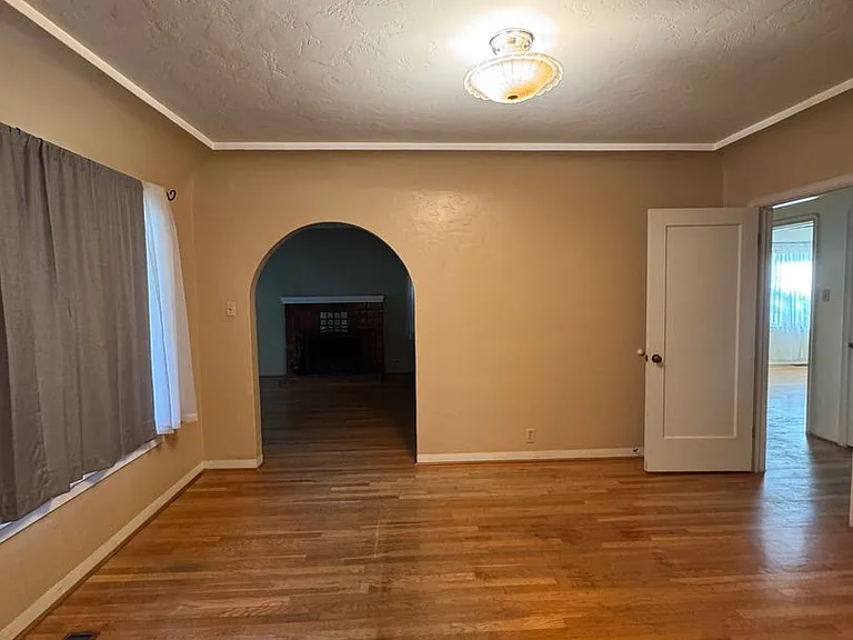626 Adams Ave — Photo 5
