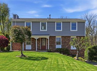 44 Forest Glen Dr, Imperial, PA 15126