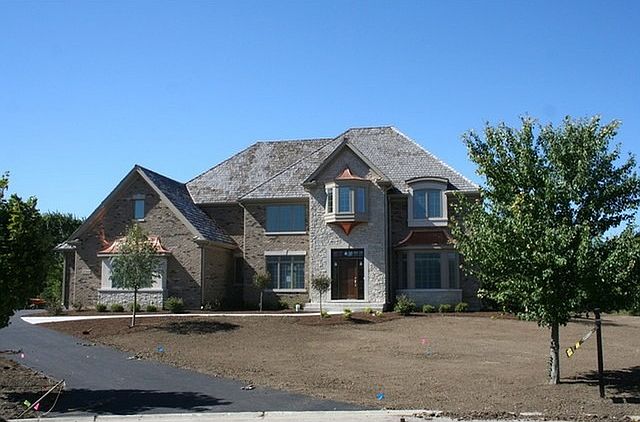 2nd image of 22445 N Greenmeadow Dr