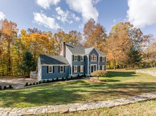 133 Pond View Dr, Southbury, CT 06488