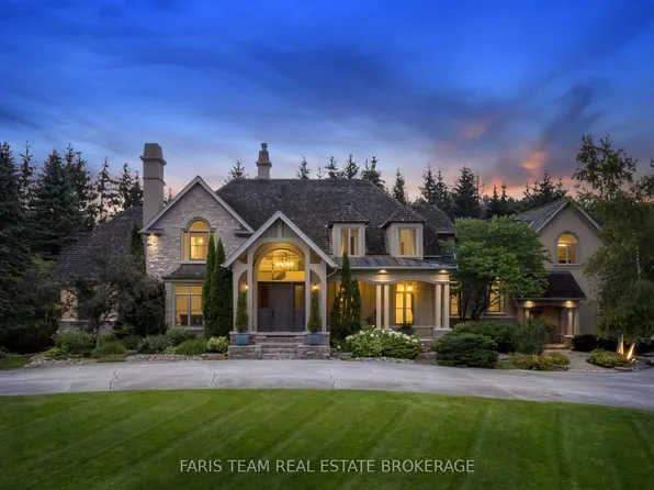 6 Midves Ct, Springwater, ON L9X 0P3