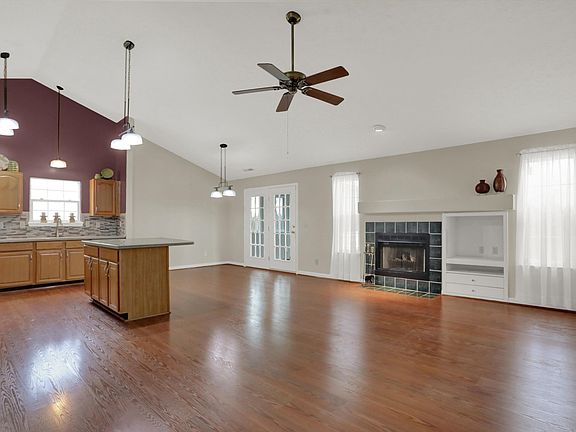 5th image of 7839 Bent Willow Dr