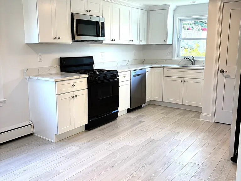 6 Hillside Pl — Photo 10