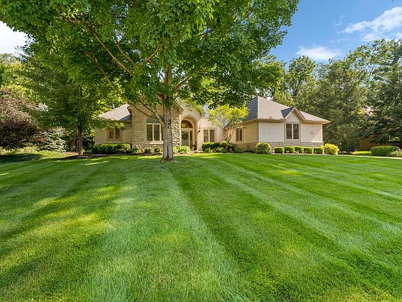 2nd image of 88 Walnut Woods Ct