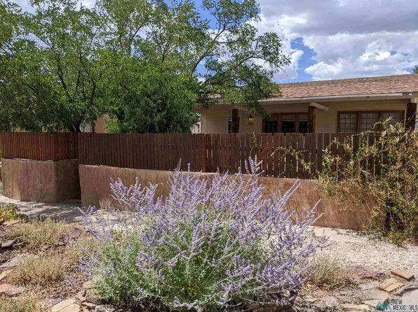 209 E Mesa Ave, Gallup, NM 87301