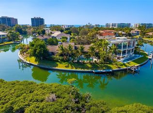 560 Harbor Cove Cir, Longboat Key, FL 34228