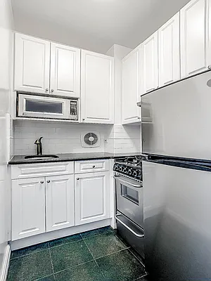 Rented by Brown Harris Stevens | media 2