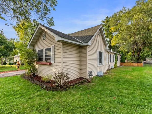 71 63 1/2 Way NE, Fridley, MN 55432