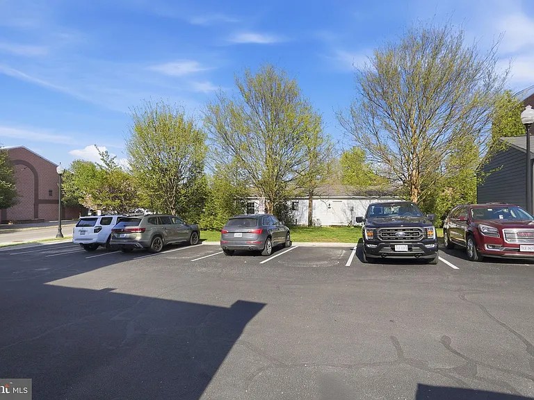 8923 Quarry Rd — Photo 43