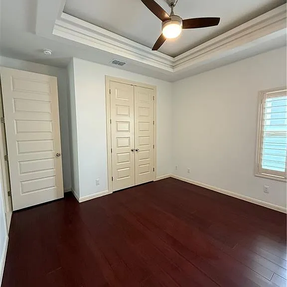 2818 Esmeralda St — Photo 36