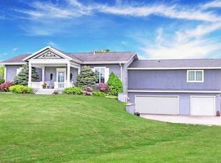 N7181 Woodfield Ln, Whitewater, WI 53190