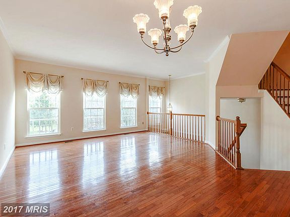 3rd image of 6714 Ordsall St