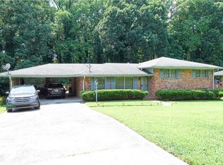 2484 Black Forest Trl SW, Atlanta, GA 30331