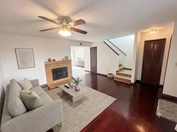 1328 9th St #A, Santa Monica, CA 90401