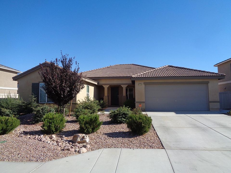 1st image of 3122 E Topaz Ln