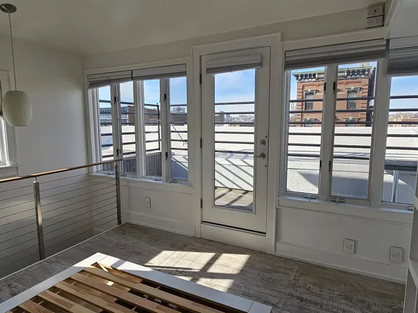 203 Washington Street image 8 of 10