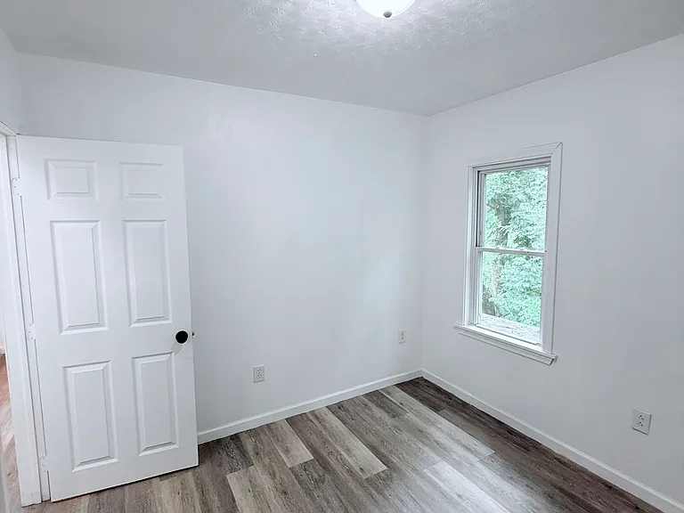 1003 Wayne Ave — Photo 13