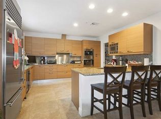 3225 Franklin Ave #V-03, Miami, FL 33133